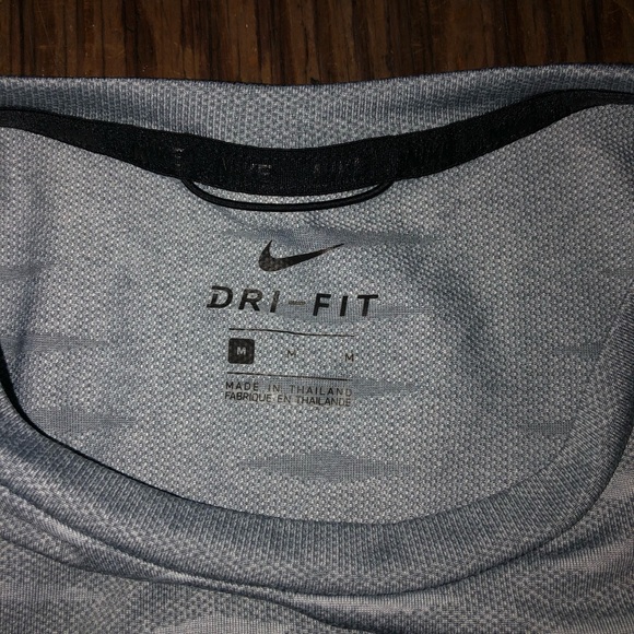 Nike men’s active TechKnit Ultra shirt - Picture 2 of 3